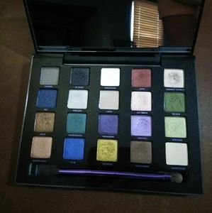 Urban decay vice 2 pallet